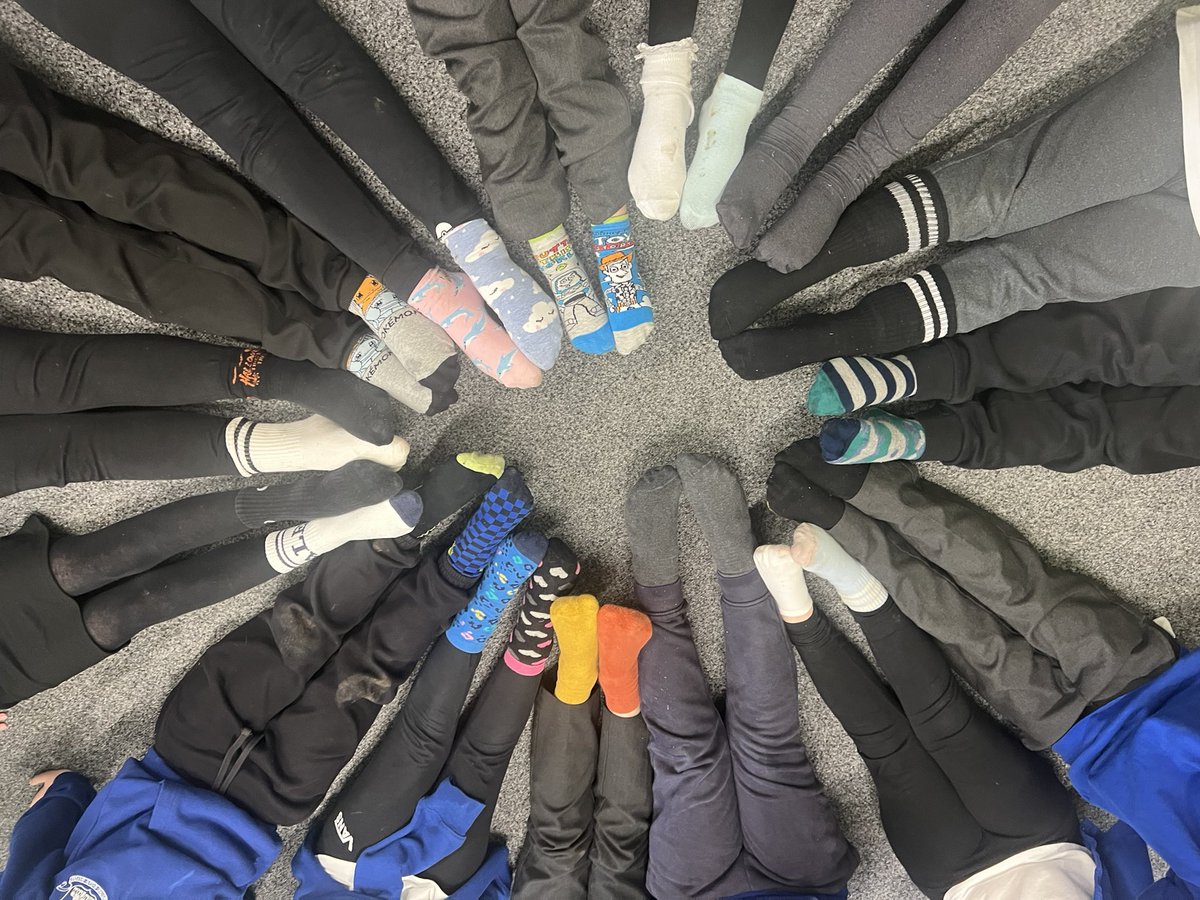 MrsKehoeHead's tweet photo. IA 2.1 Well-being 

This week, our pupils helped raise awareness of Anti-bullying week by wearing their odd socks to school 🧦💙  Mr Jones ended the day by leading a thought provoking assembly around kindness and friendship. #AntiBullyingWeek #BeKindAlways @LlangynwydS https://t.co/Elv677EwcB