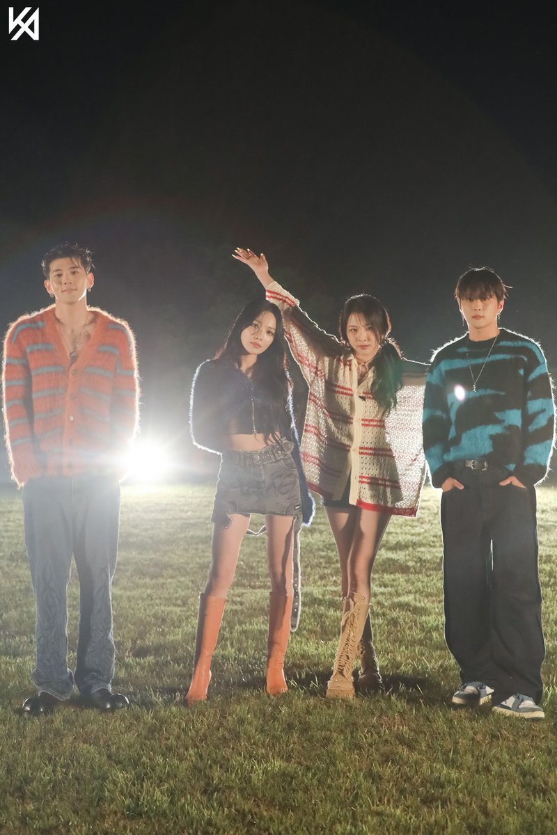 [#KARD]
PROJECT PLAY X KARD 'Fireworks' Special Clip BEHIND
▶ kard.kr/contents/65547…

#KARD #카드
#PROJECT_PLAY #플레이프로젝트
#Fireworks