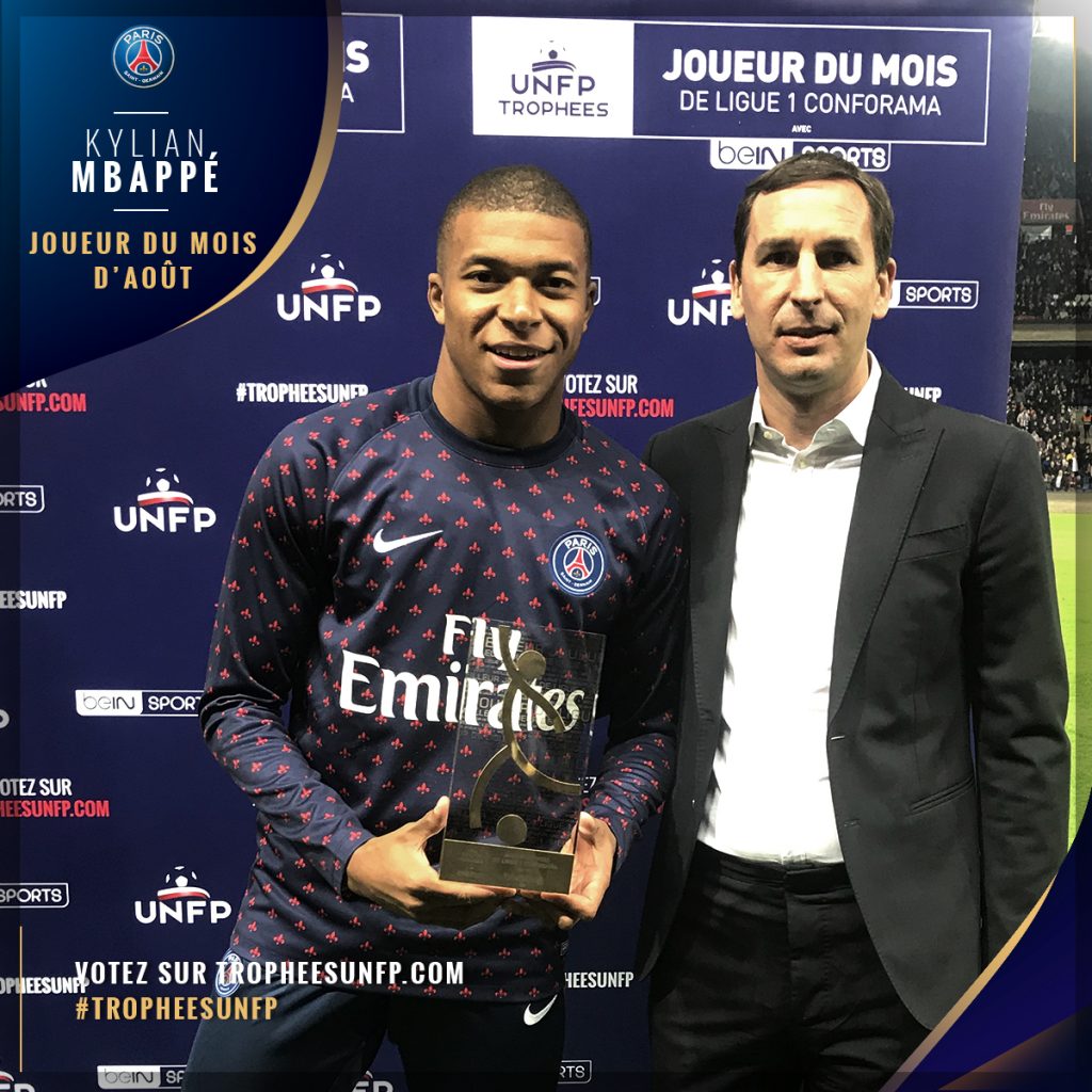 🚨 OFFICIEL ! Kylian Mbappé est élu #JoueurDuMois d’octobre en Ligue 1 !