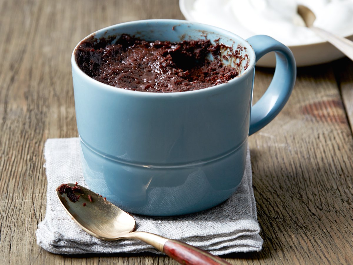 As winter approaches, we know you'll be searching for warming foods to escape the chill 🥶 Try our #ColdWeatherComfortFoods collection, with recipes that will warm you from the inside-out, such as Chocolate Cake in a Mug! 🍫 🔗 Click the link for more: foodnetwork.co.uk/collections/co…