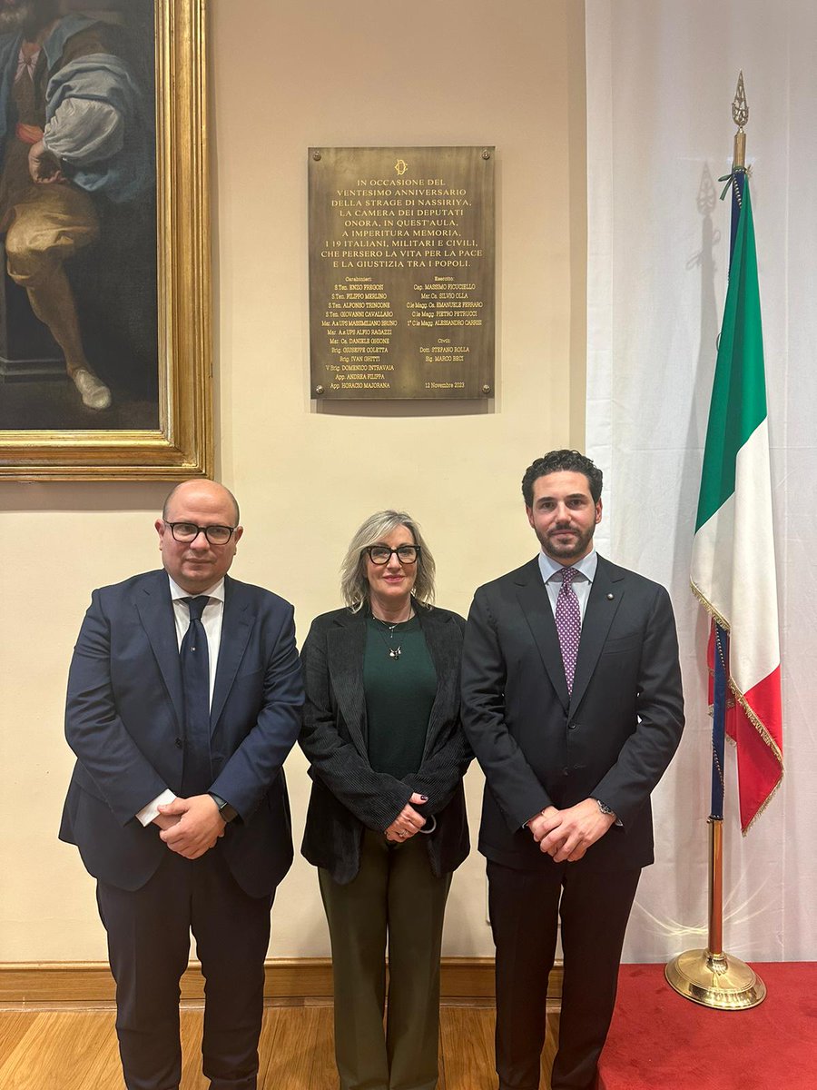 monicaciaburro's tweet photo. Ieri in Commissione Difesa a @Montecitorio è stata svelata una targa in onore dei 19 italiani che persero la vita 20 anni fa a #Nassiriya. Un gesto di grande gratitudine e riconoscimento nei confronti di chi perse la vita in nome dei più alti ideali di pace, libertà e democrazia. https://t.co/RXtQoTR6n4