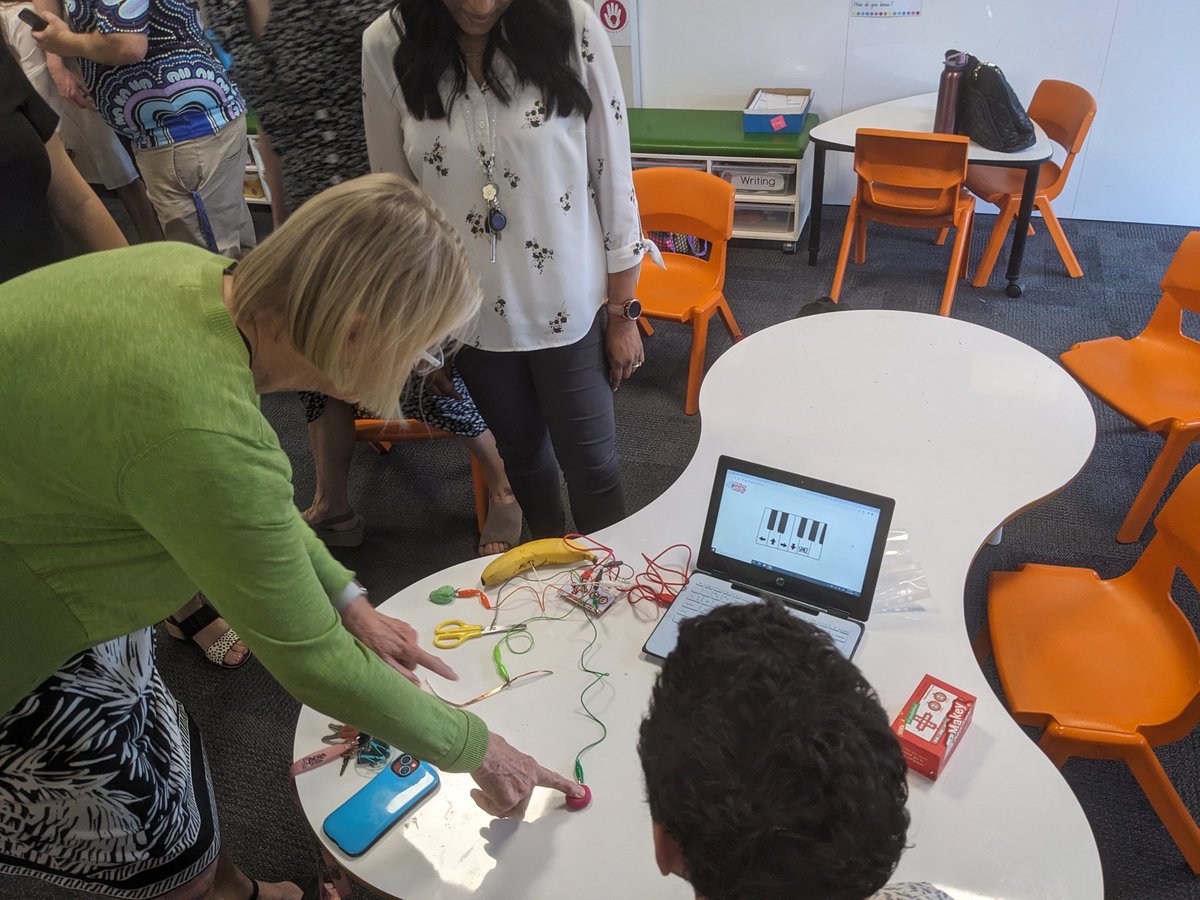 MrMHorn1's tweet photo. Running some PL around Makey Makey and 3D printing this afternoon. Focusing on 'cresting' not 'consuming'. https://t.co/atXW42vtIw