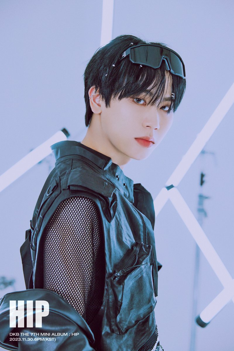 DKB_BRAVE's tweet photo. 𝖣𝖪𝖡 𝗍𝗁𝖾 7𝗍𝗁 𝖬𝗂𝗇𝗂 𝖠𝗅𝖻𝗎𝗆
[𝗛𝗜𝗣]

𝐶𝑂𝑁𝐶𝐸𝑃𝑇 𝑃𝐻𝑂𝑇𝑂 𝑮𝑶 𝒗𝒆𝒓.
#GK #지케이

2023.11.30. 6PM (KST)

#다크비 #DKB #HIP #What_The_Hell
#20231130_6PM https://t.co/o4VbFk35ek