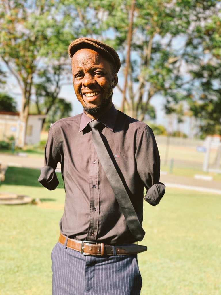 Happiness is a choice. I smile everyday coz I know God is with me &amp; No one can dim the light 🌞that shines within ✨️ 🙏.