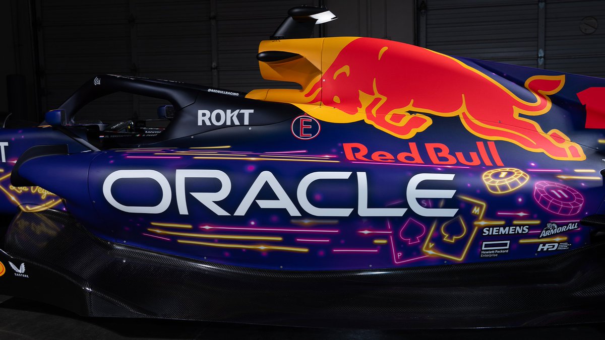 AlbertFabrega's tweet photo. La decoración del Red Bull para Las Vegas

Red Bull livery for #LasVegasGP https://t.co/SsIdR3QjZW