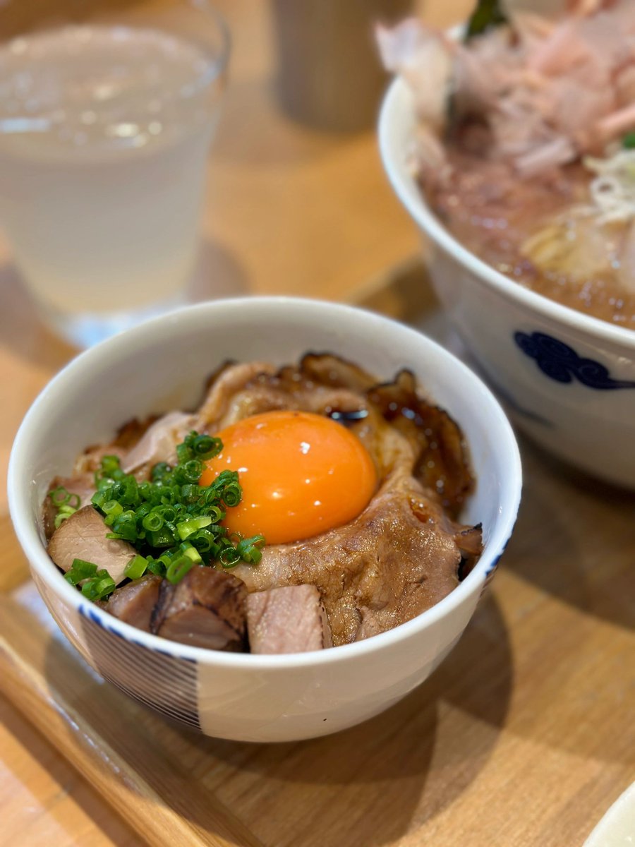 ekoperdianto's tweet photo. 今日の一杯🍜⁡

#鶏白湯そば彌
#鶏白湯そば
#ダイブめし
#白湯ラーメン
#鶏白湯ラーメン
#山女 #山登り #登山 #山が好き #山が好き #山登り #仕事おわ登山 #簡単ハイク #良い季節です #バックパック #海も好き
⁡⁡#goodmorning ⁡⁡#おはようございます #山登り #日の出 #ご来光 #朝日 #朝駆け https://t.co/Vt1rdUnSc8