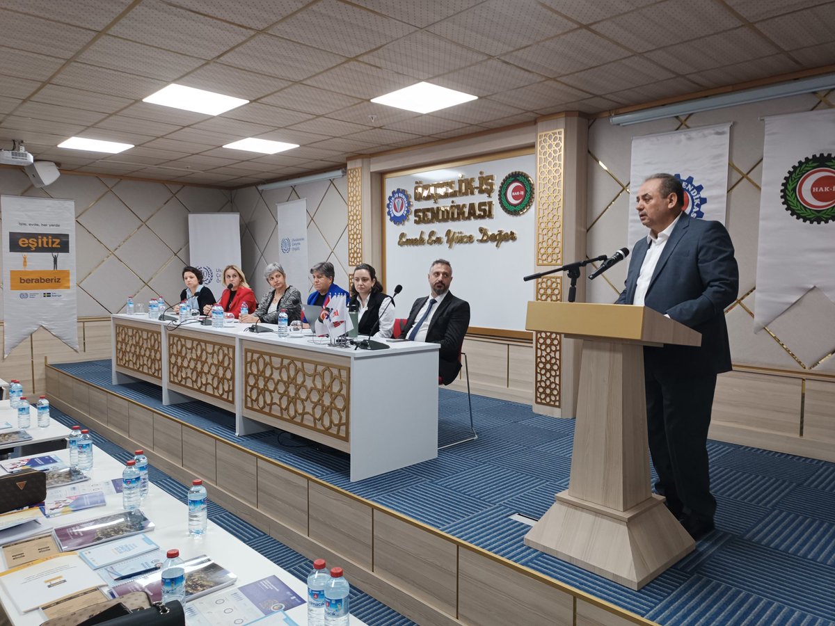 Yunus_Degirmenc's tweet photo. Uluslararası Çalışma Örgütü (ILO) ile sendikamızın işbirliğinde gerçekleştirilen ve şubelerimizin kadın komite başkan ve yöneticileri ile ILO'nun değerli temsilcilerinin katılımıyla 'Çalışma Yaşamında Şiddet ve Tacizin Ortadan Kaldırılmasına İlişkin c190 Sözleşmesi' ile ilgili eğitim programımızın açılış toplantısını genel merkezimizin toplantı salonunda gerçekleştirdik.