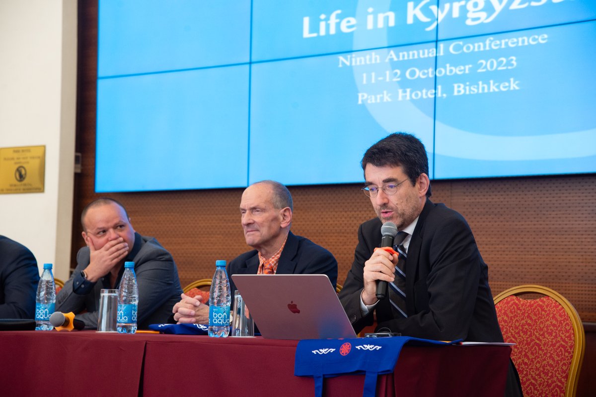 IGZ development economists Prof @tilmanbrueck &amp; Dr <a href="/desenaliev/">Damir Esenaliev</a> deepen research collaborations in Central Asia at the Life in Kyrgyzstan (LiK) Conference (<a href="/LiK_Study/">LiK Study</a>) and beyond.
Learn more 👉: igzev.de/en/latest/news…
#socioeconomic #Research #CentralAsia