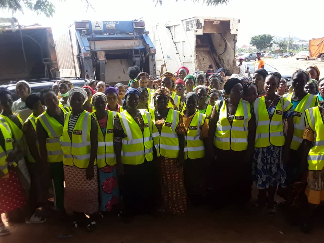 efwaste's tweet image. A clean and healthy environment starts with proper waste management. Let's make a difference together. For your waste management services, send a DM.

#TRASH #CleanUp #wastetruck #wasteservices #zerowaste #wastemanagement #wastedisposal #wastefree #Abujawastemanagement