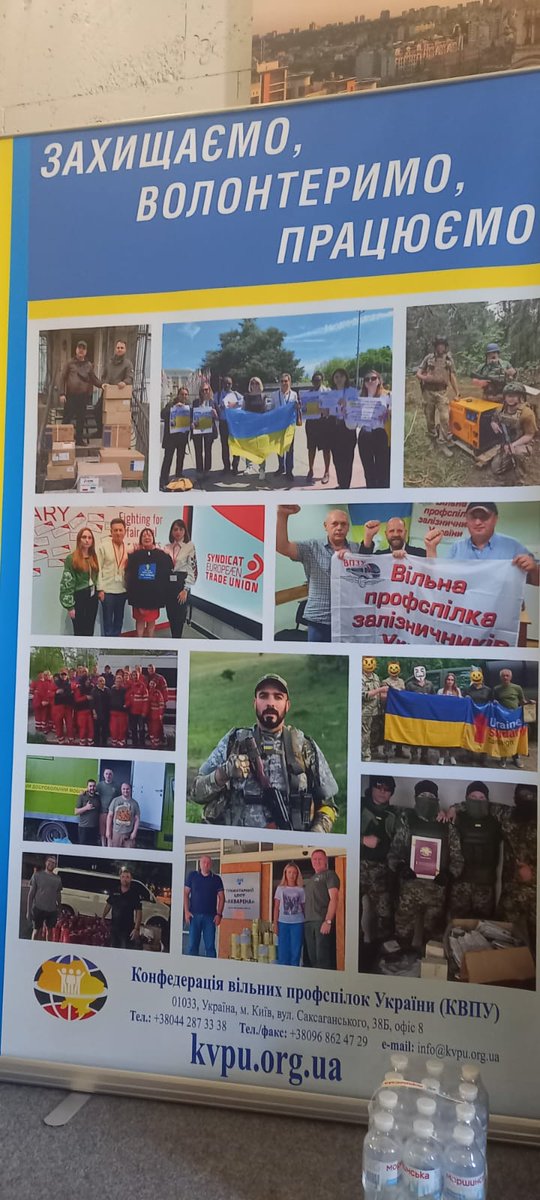 Ukraine Solidarity Campaign 🇺🇦✊🏽🚩 (@ukrainesol) on Twitter photo This morning our solidarity delegation with <a href="/pcs_union/">PCS Union (pcs.org.uk)</a> is at the congress of KVPU (<a href="/CFTUU/">KVPU 🇺🇦 Ukrainian trade union</a>), the Confederation of Free Trade Unions of Ukraine, one of UA's two main union federations.
Proud to see our flag on their poster - with KVPU members in the army after we delivered aid. This morning our solidarity delegation with <a href="/pcs_union/">PCS Union (pcs.org.uk)</a> is at the congress of KVPU (<a href="/CFTUU/">KVPU 🇺🇦 Ukrainian trade union</a>), the Confederation of Free Trade Unions of Ukraine, one of UA's two main union federations.
Proud to see our flag on their poster - with KVPU members in the army after we delivered aid.