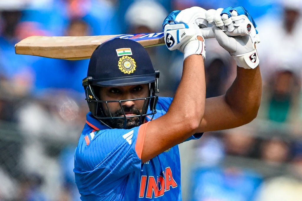 DDNewsGujarati's tweet photo. #ICCCricketWorldCup
#INDvsNZ
🔸71 રન પર ભારતની પ્રથમ વિકેટ
🔸રોહિત શર્મા 47 રન પર આઉટ
#PITCH #CricketWorldCup #ICCWorldCup2023 #BATTINGFIRST #ICCMensCricketWorldCup2023 #WorldCup2023 #Semifinals #Semifinal https://t.co/c0zp7cf9A9