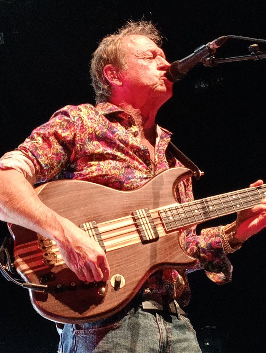 5 gigs. 5x happiness. Very grateful I had the chance to see the best band in the world. Thank you <a href="/markking/">MarkKing</a> <a href="/MikeLindup/">Mike Lindup</a> <a href="/nathan_d_king/">Nathan King</a> <a href="/PeteRayBiggin/">Pete Ray Biggin</a> <a href="/dancarp/">Dan Carpenter</a> <a href="/seanfreeman42/">Sean Freeman</a> <a href="/nicholthegift/">Nichol Thomson</a>