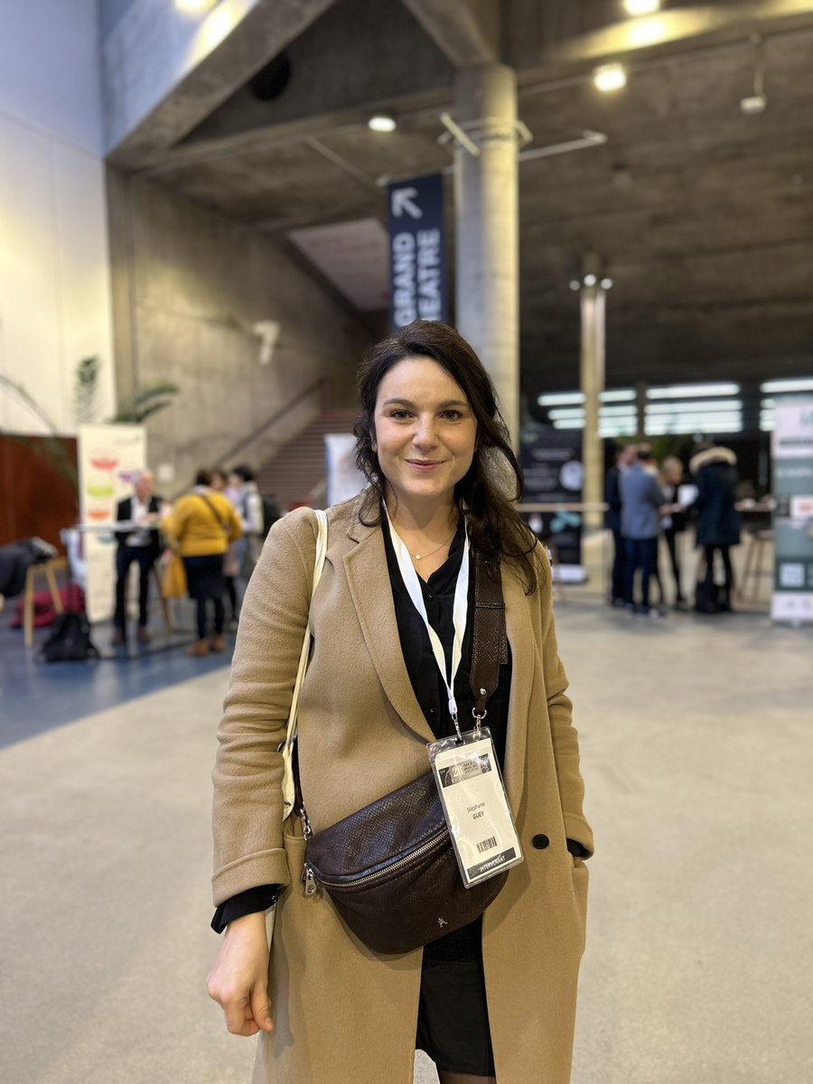 🇫🇷Nous sommes à Lille pr <a href="/la_SFNV/">sfnv</a>, cela commence par la session commune neurochir <a href="/Infos_SFNC/">Société Française de Neurochirurgie - SFNC</a> ac Dr Guey, qui ns parlera de cavernomes.
🇬🇧Off to Lille for french stroke conf <a href="/la_SFNV/">sfnv</a>, starting w/ common sesh w/ neurosurgery - <a href="/Infos_SFNC/">Société Française de Neurochirurgie - SFNC</a>, starring Dr Guey, talking abt cavernomas.