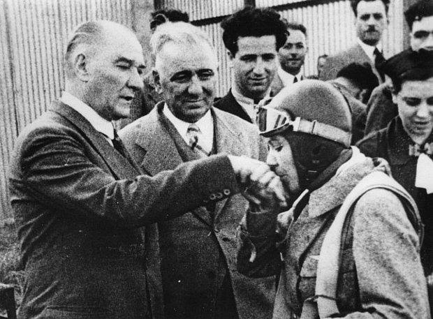 Atatürk'ün kurduğu, Sabiha'nın vurduğu, Türk'ün eli; Tunceli!