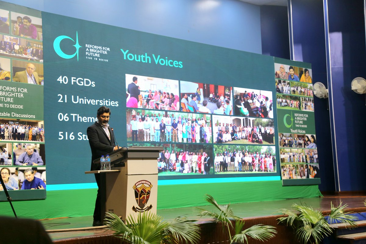 FaheemJehangir's tweet image. What a wonderful day at the @lahorecollege #Lahore
@WBPakistanCD & @PIDEpk at the policy engagement & outreach event of #ReformsForABrighterFuture
Amazed to see the level of intellect of our youth (females) about economic challenges & reforms!
@WorldBankSAsia @HaqueTobias