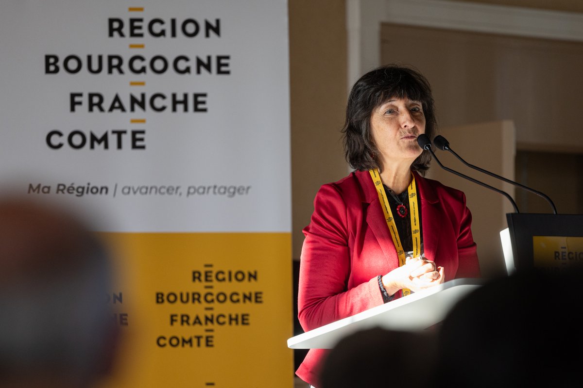 bfc_region's tweet photo. Lancement ce matin de la journée #GPECT et #GPEC à Dole pour mettre en valeur des expériences vécues par des porteurs de projets aguerris en matière de gestion prévisionnelle des #emplois et des #compétences #RH https://t.co/wEvPfdgGWu