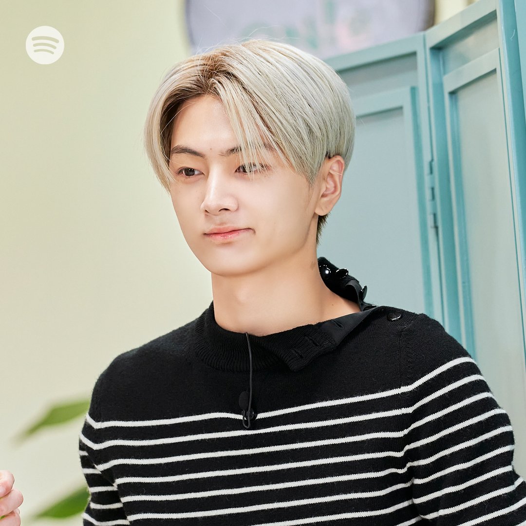 SpotifyKR's tweet photo. 짱하이픈의 비하인드 포토
그저 빛✨ 그저 뱀자님들🧛

@ENHYPEN #ENHYPEN #엔하이픈 #ORANGEBLOOD https://t.co/sTl6u6rRGD