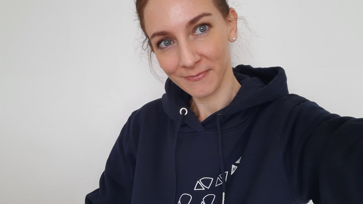 What better way to celebrate my VENI anniversary than giving a keynote (in my @MaastrichtYA #SpeakUp hoodie) at the #WomenInSTEM event of the European Women in Mathematics in Eindhoven today. This was lots of fun, thanks for the invite!🔬🎉
 <a href="/ewm_nl/">EWM-NL</a> <a href="/NWONieuws/">NWO Nieuws</a>