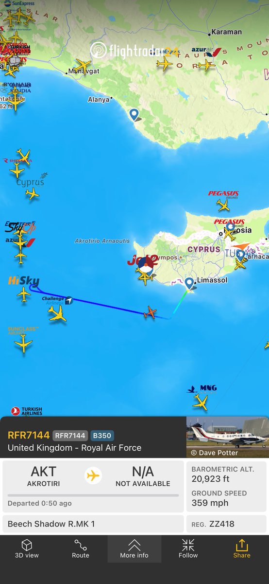 Flight RFR7144 from Akrotiri 
fr24.com/RFR7144/32b0e8… Shadow huh