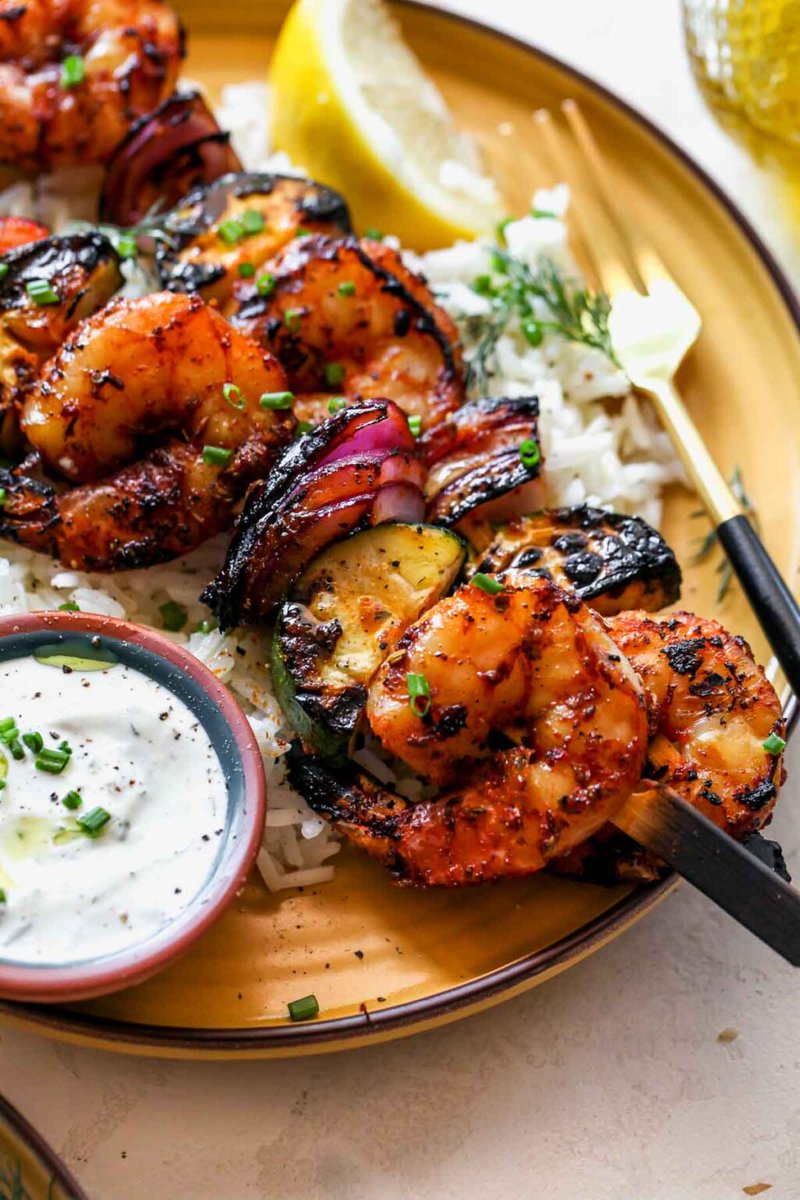 🍽 Greek-Marinated Shrimp Skewers with Creamy Lemon-Dill Sauce 👩🏻‍🍳Jamie Vespa | Dishing Out Health