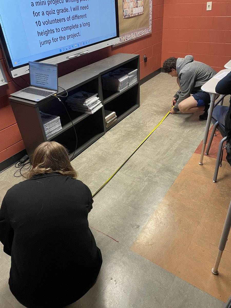 Today, Algebra kiddos completed a long jump to create a linear regression data set and determine who robbed a museum! They had to write a police report using their data set as the evidence to determine who committed the crime. @FootMiddle #FindYourSpirit