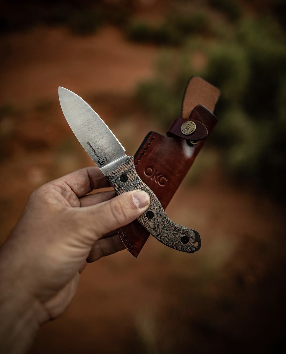 OntarioKnife's tweet photo. Do you love to travel or hike?! The #OKCHikingKnife is a great #EDCFixedBlade built for lightweight carrying & compact fits. 👌🏽🔪 ⛰️
#ontarioknifecompany #ontarioknife #ontarioknives #ontarioknifeco #OKC1889 #hunting #camping #hiking #outdoors #tools #gear #quality #bushcraft https://t.co/C3LAQkv9pj