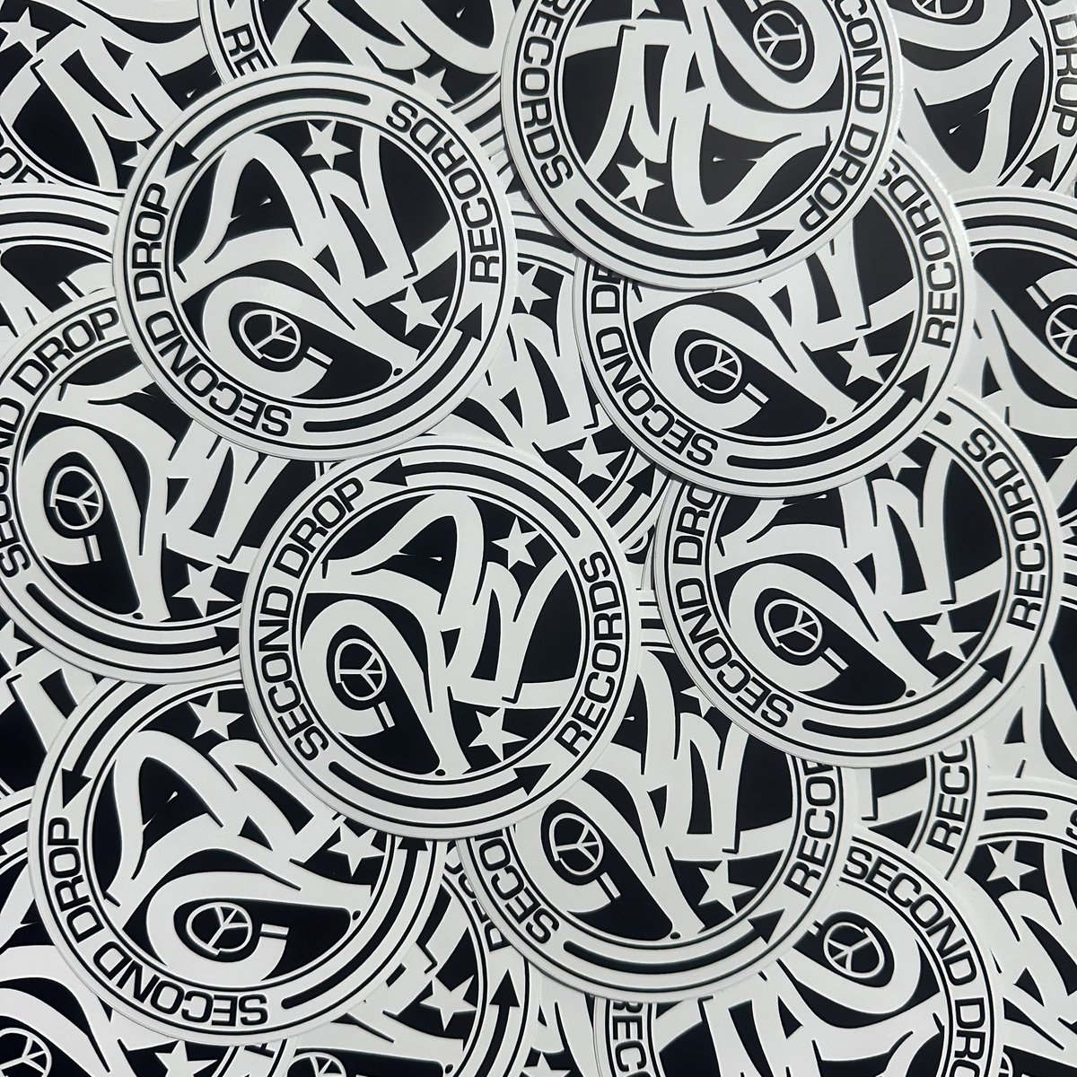 SDR07 - Renegade Bob Ross has landed at 2DR Tower! Just waiting for SDR06 - DJ Beeno to arrive &amp; then we get to unleash the music on the world! We even have stickers to drop in with those that buy them both. Much excites!😍