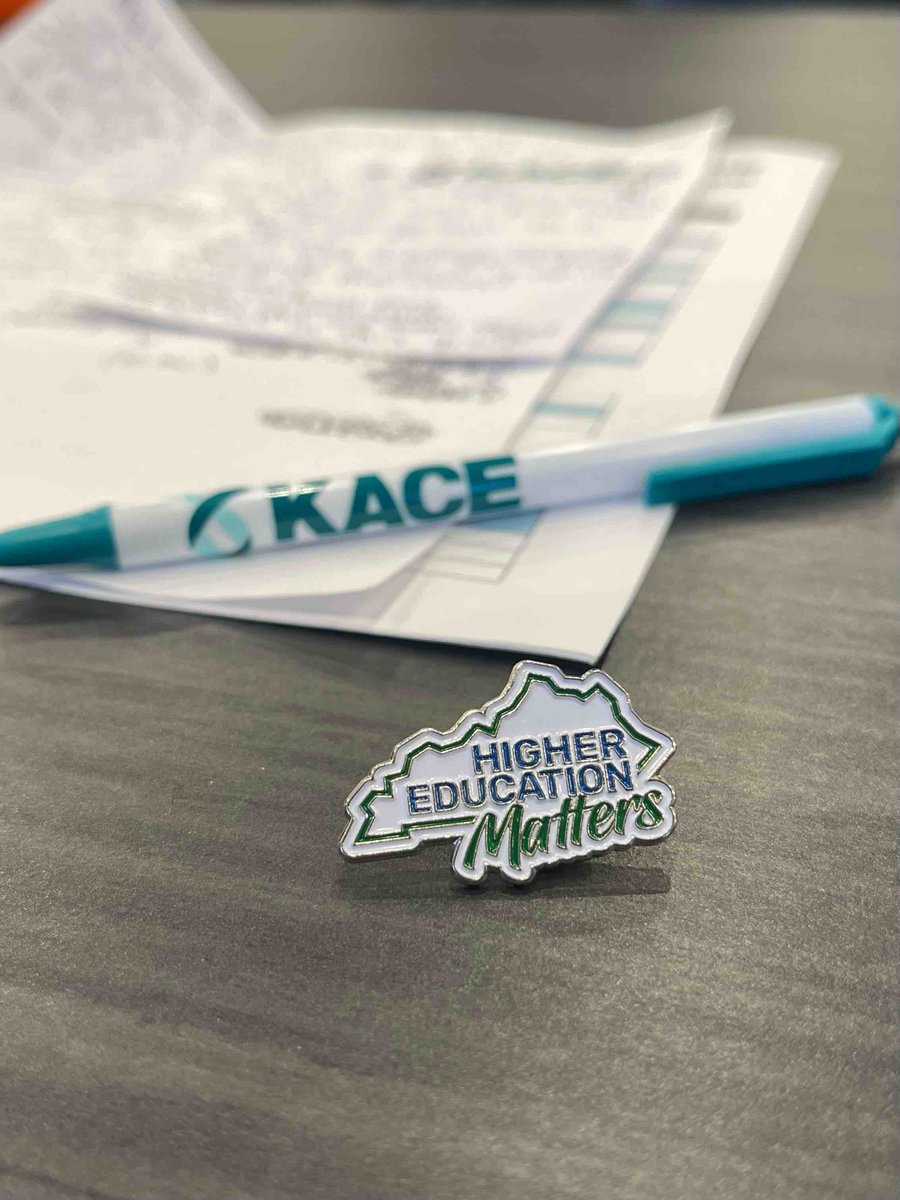 Megan and Alex are learning about student counseling while networking with the Bourbon Industry @ KACE! 
🥃👥✨