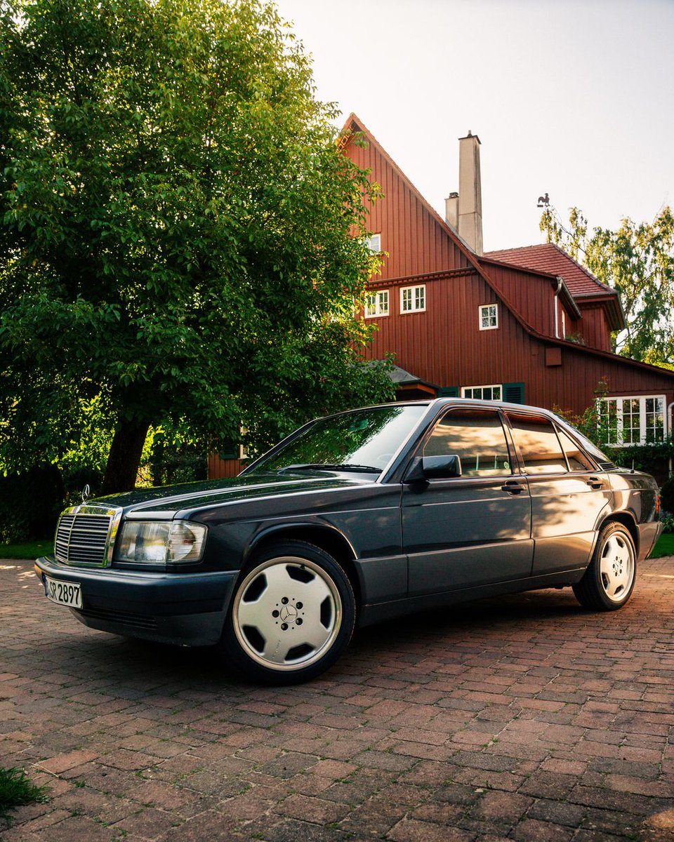 Mercedes-Benz Museum tweet media