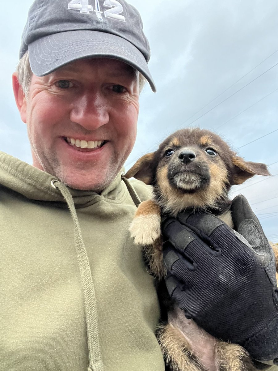 I’ll be posting all the photos and details from our recent <a href="/Nowzad/">NOWZAD</a> trip to Kramatorsk over the next week or so. Excited to show you all what your super generous donations can do to make a positive change to a #dogshelter in desperate need 🙏🏼 #NowzadUkraine #Nowzad <a href="/itvnews/">ITV News</a>