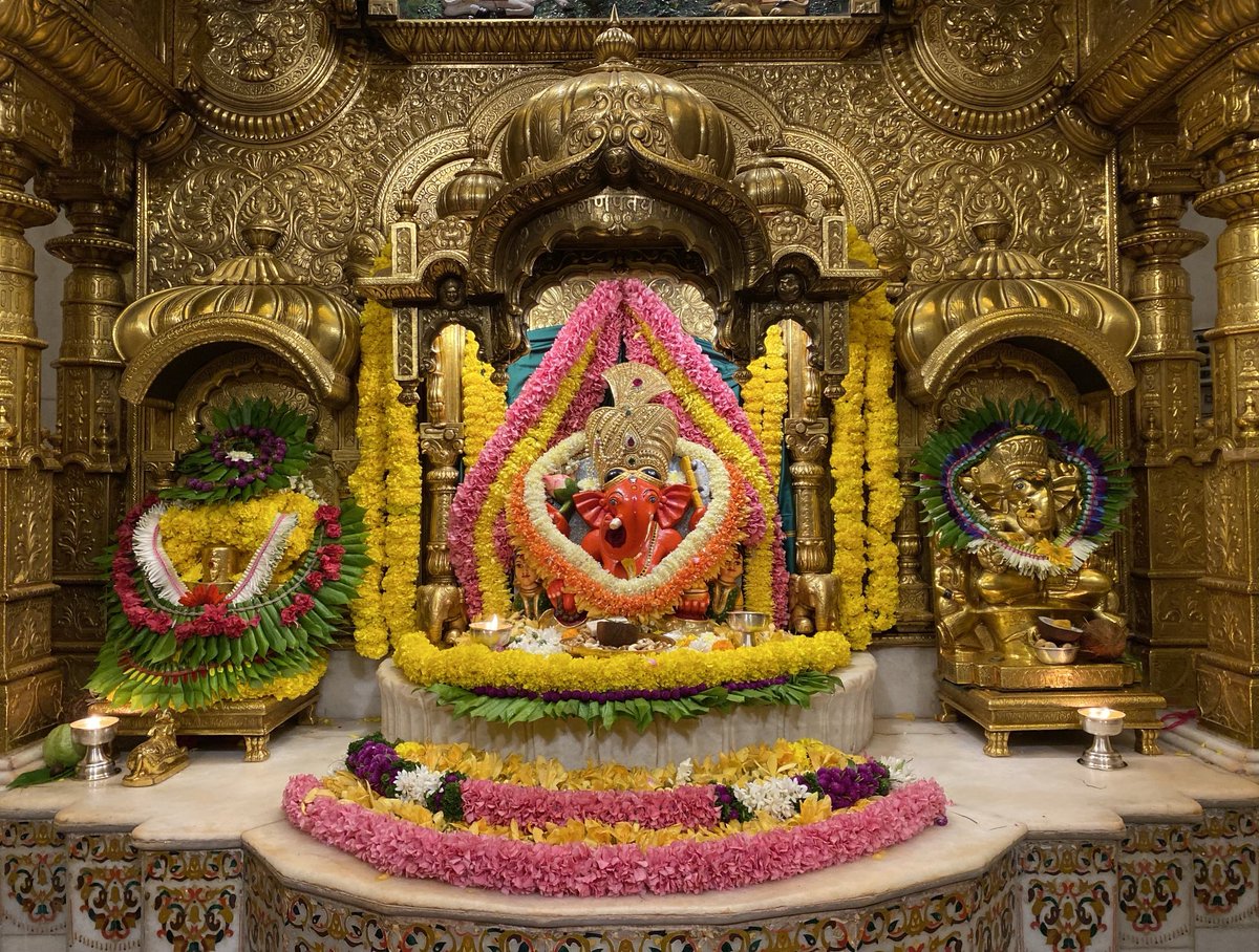 SVTMumbai's tweet photo. 🙏 गणपती  बाप्पा मोरया 🌺मंगलमूर्ती मोरया 🙏३/११/२०२३ 
🙏Ganapati Bappa Moraya 🌺 Mangalmurti Moraya  🙏3/11/2023 https://t.co/q8baKKa3Ga