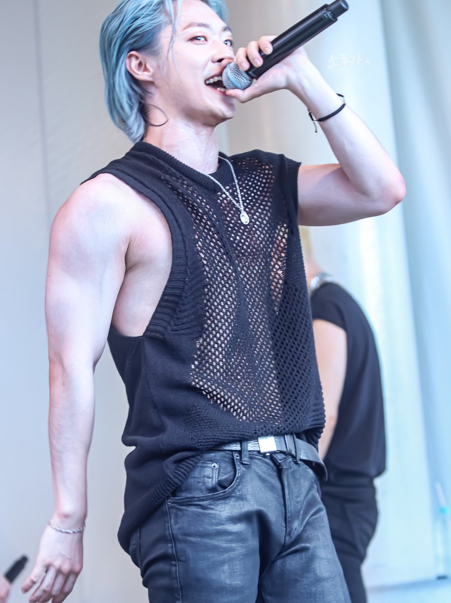 solka_22's tweet photo. 230702 아리오 하시모토 2부
#윤솔 #YUNSOL #ユンソル #니크 #NIK #ニック
【#Turning_Point #Morse_Code 릴리스 이벤트】 https://t.co/1T4iVWxGEv