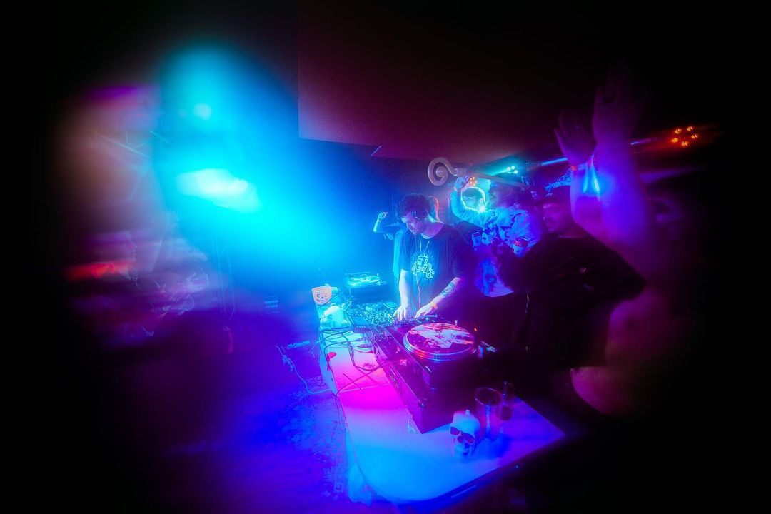 This time last week was the first time we had gigs happening across ALL THREE of our venues in one night! 500 people in #Ipswich coming in to see live music, supporting independent venues and promoters, and the local night time economy. Massive thank you to everyone involved! 🙌