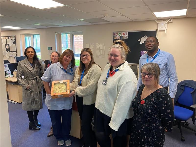 Credit to the awesome Salford OACMHT! Cake much appreciated JamesL! <a href="/CBrackenNHS/">Christine Bracken</a> <a href="/GMMH_NHS/">Greater Manchester Mental Health</a>