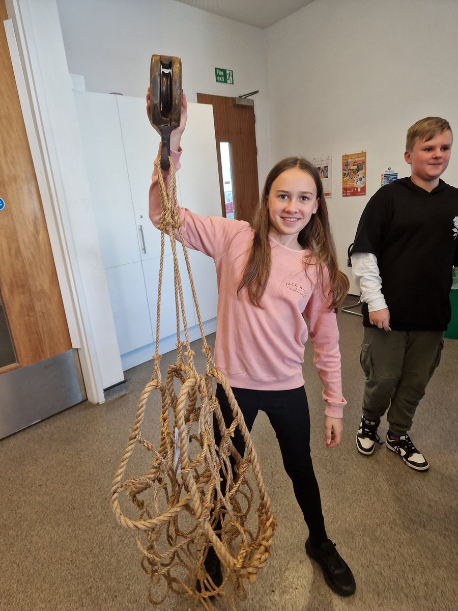 Amazing day at the MShed! The students had an incredible time exploring the museum and an exceptional workshop, putting into perspective how the history has impacted today. Thank you to @MrBailTKASA for coming on this adventure with us.