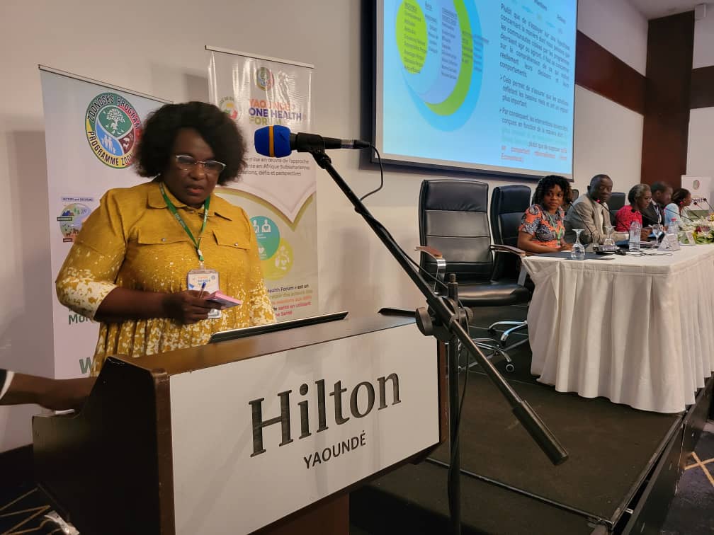 KindoTombe's tweet photo. Participants at the #YOHF express need to digitize surveillance activities and formalize cross-border collaboration in the One Health Approach treatment...

#YOHF2023
@CmrZoonoses  #CmrZoonoses
@MinsanteCMR #MinsanteCMR
@whocmr  #whocmr https://t.co/z1jTflfAxZ