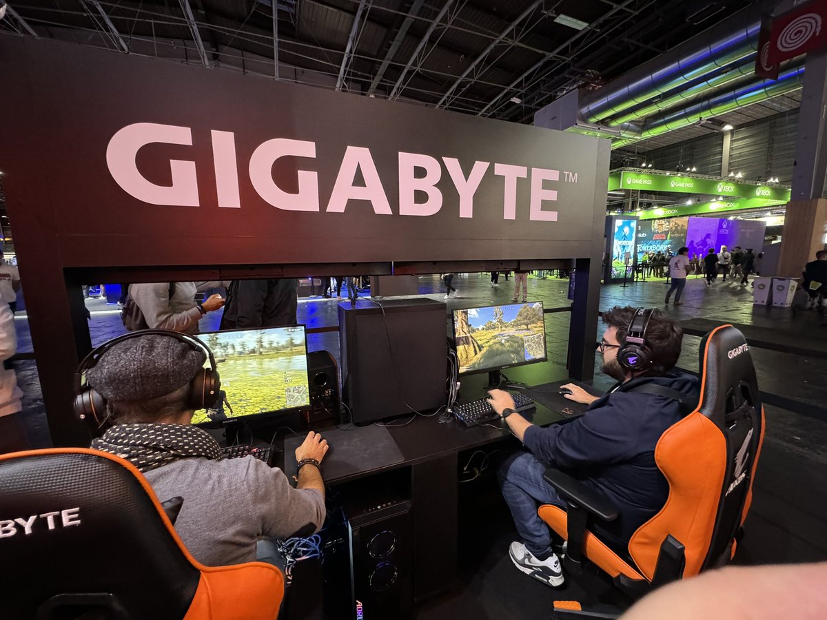 AORUS_France's tweet image. 🎁 Tentez de gagner une Souris AORUS M6

🔸 RT + Follow @AORUS_France 
🔸 Citez une map de @PUBG_FR avec le #AORUSPGW23 en commentaire