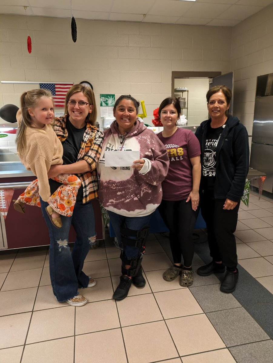 DCMS students and staff would like thank the youth group at Harmony Baptist Church for choosing to give some of their fundraising money to the schools to help cover student lunch debt. They presented DCMS with a $500 check today!
