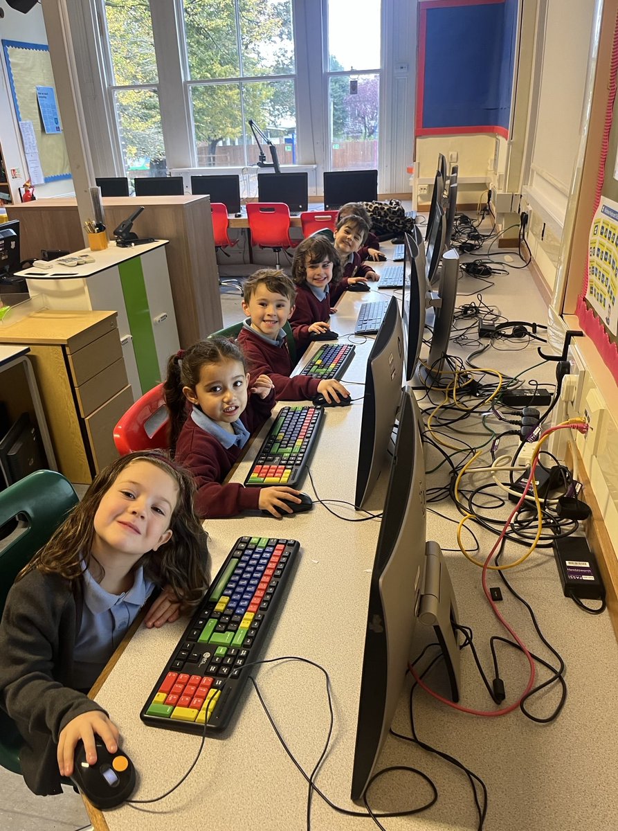 OakfieldPrep's tweet photo. Upper Foundation had its first ICT lesson yesterday.  Alongside the basics, we explored several more creative avenues, including Tux Tools painting and mouse control.

Good work, team!

#TheITCrowd #UpperFoundation #OakfieldPrep #TuxTools #ICT https://t.co/kJQ7uXB4WD
