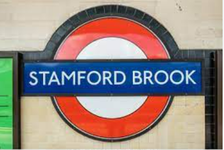 MPSChiswick's tweet photo. Officers from #ChiswickHomefields @MPSRavenscourt @MPSAskew met with residents this week to discuss 'cross border' ASB & Crime around Stamford Brook Tube Station... really positive to strengthen links with the community and our neighbouring SNT's #SaferCommunities #ReduceCrime https://t.co/oXE5WJnud7