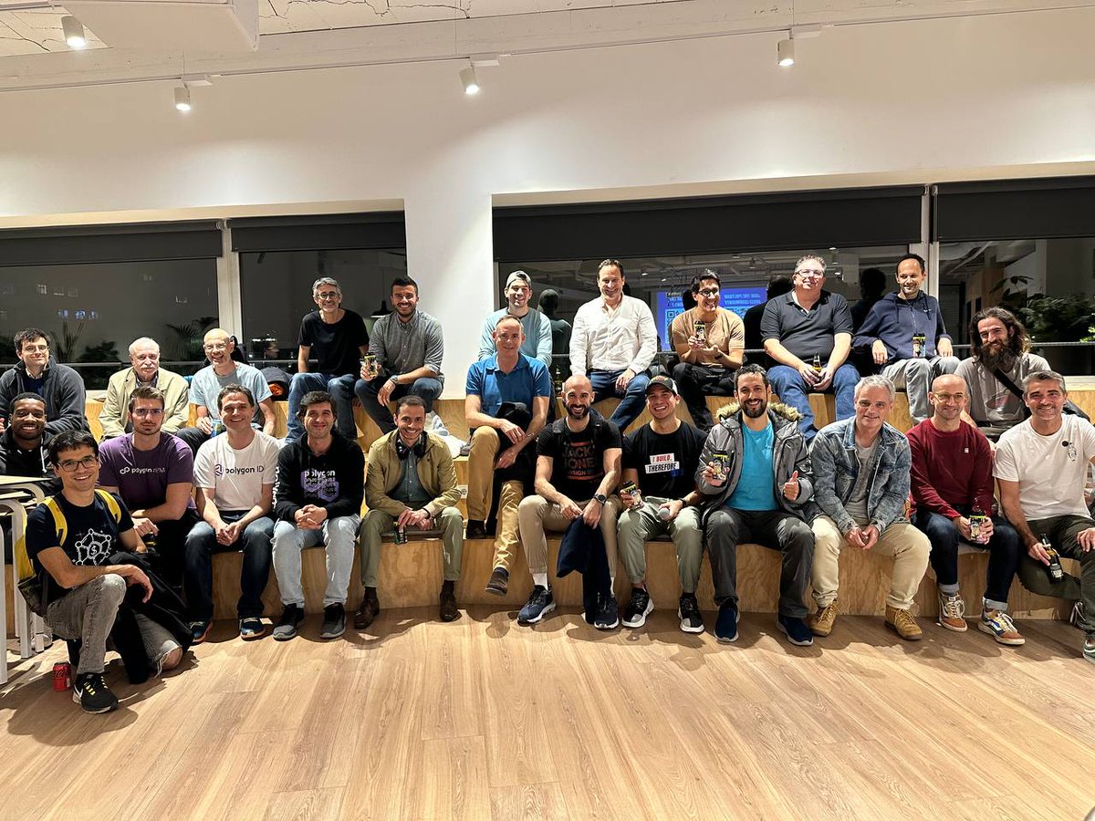 PolygonGuildBRC's tweet image. No storm can stop us from Building ⛈️

Yesterday&apos;s meetup was 🔥🔥🔥

🗣️Tnx: 
@AlexRos32543400t, @cryptobenkei, @KrlsMata
#PolygonID, #zkEVM ,#decentralizedcommunities

🫡Sponsor:
@AticcoWorkspace

👏Partners: 
@w3blabstudio, @ContextDao, @W3blabBarcelona &amp;amp; @mutantsbeer