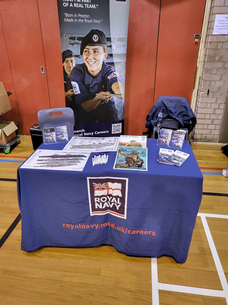 jennavenables's tweet photo. @RoyalNavy @RNJobsUK @RoyalMarines busy month for Outreach at schools and colleges! #royalnavyjobs https://t.co/YF6yAz6ehH