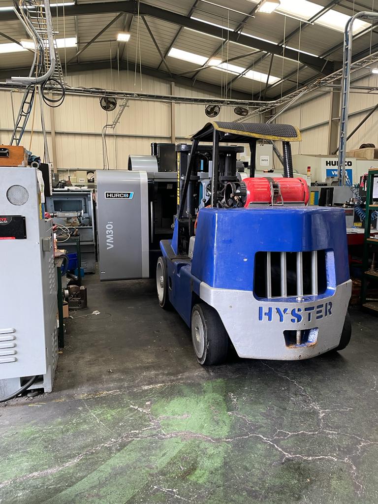 GMMachineryLtd's tweet image. Out with the old .. in with the new 😊

3 #hurco Vertical Machining Centres in... and 4 #partexchange out.. all in one day !!

One of our customers decided update some equipment .. and we certainly delivered!

#Engineering #manufacturing #machinetools #ukmfg