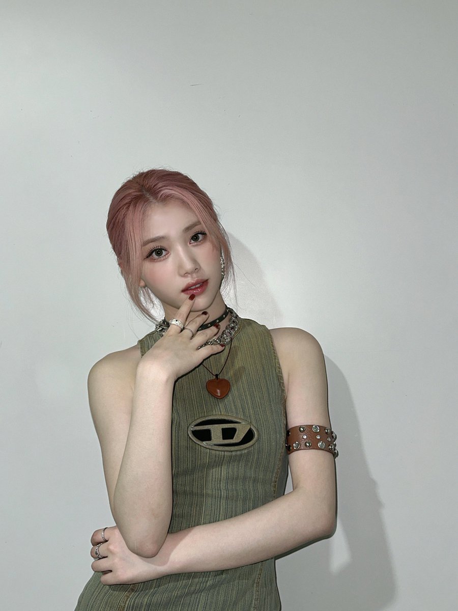 FOREVER_SXT's tweet photo. https://t.co/DBP8S2U7Lt