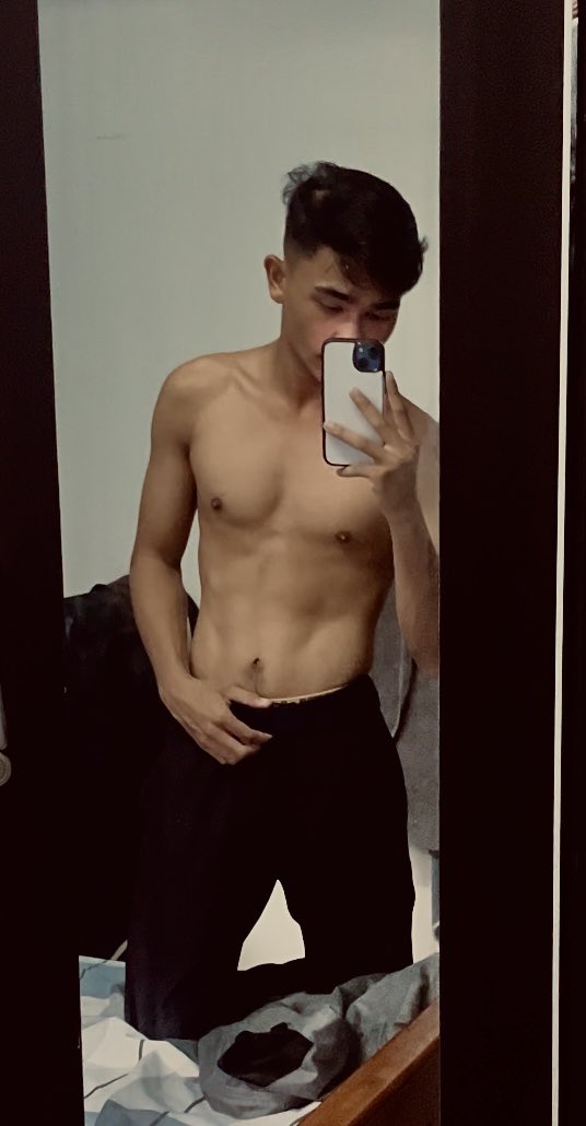 lutzulf's tweet photo. Weekend ni apa plan? Dm meh https://t.co/lE4rhs4tpx