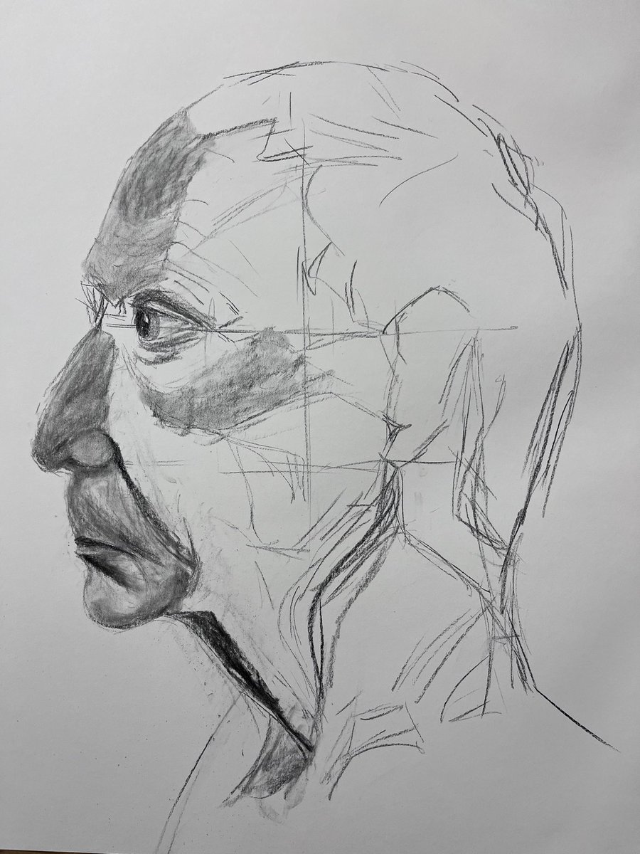 lgartworkshops's tweet image. Looking at portraiture as a series of overlapping shapes and planes. Had a good workout @jamiefrost sculpture lounge taking my charcoal to the gym! #portraits #charcoaldrawing #sketchingfaces #lifedrawing