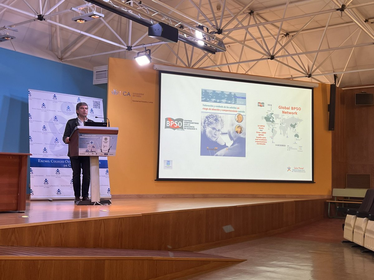 JesusBPSO's tweet photo. Antonio Linares del @HosPuertoReal nos expone los resultados de la implantación de la Guía de Prevención del Suicidio en este hospital.
La importancia de establecer una relación terapéutica con los pacientes es clave. #bpso #Bpsoandalucía @coecadiz #investigacoecadiz @PiCuida https://t.co/llZzkykOlz