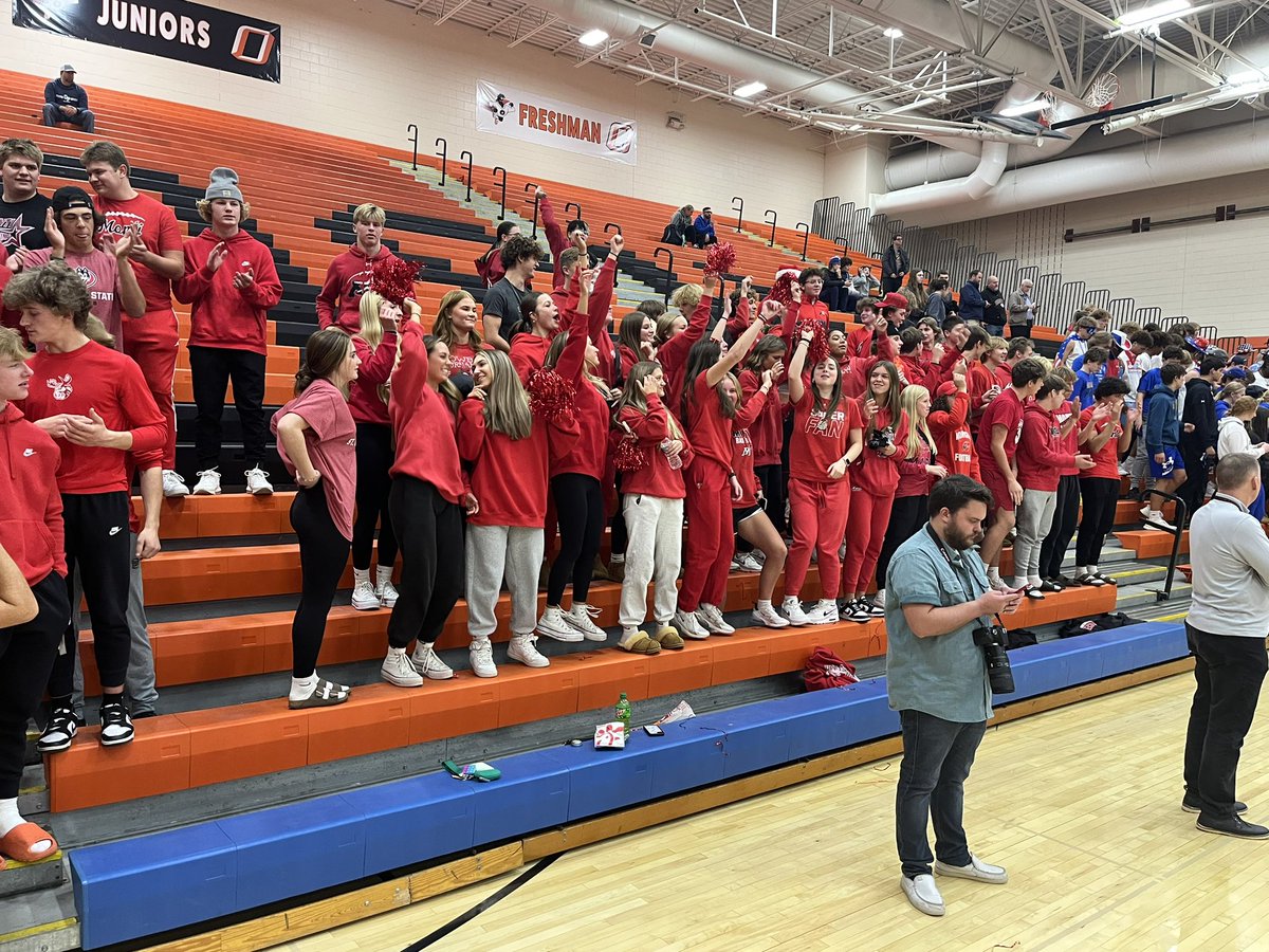 Way to go Magic VB Team! The words State Bound never get old. We couldn’t be more proud of our players, coaches, families, and fans! #Montimagic on the move…