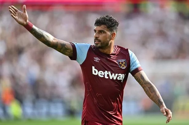 HammersNetwork's tweet photo. Who was your West Ham Player of the Month for October? https://t.co/cRVacHFBgN
