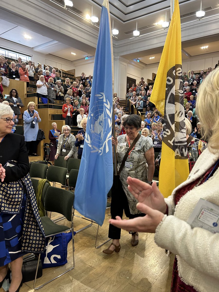 Deborah Thomas (@debthom2) on Twitter photo @SIGBI1 <a href="/SoroptiTweet/">Soroptimist International</a> the #flags of #soroptimistinternational and #unitednations are proudly paraded at start of #SoroptimistLondon2023 @SIGBI1 <a href="/SoroptiTweet/">Soroptimist International</a> the #flags of #soroptimistinternational and #unitednations are proudly paraded at start of #SoroptimistLondon2023